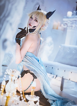 ネット上の人気者#Momoko葵葵 黒い槍のドレス