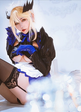 ネット上の人気者#Momoko葵葵 黒槍呆メイド
